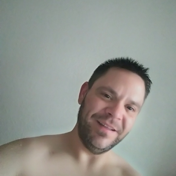 Meet your Posher, Brad - Picture 3 of 8